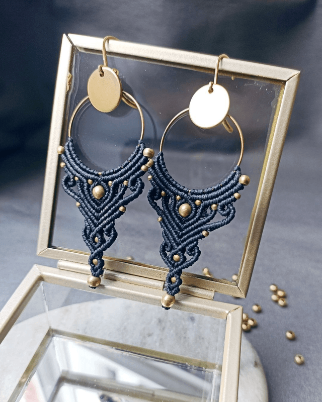 Boucles d'oreilles "Intuition couleur uni", rouge ou noir