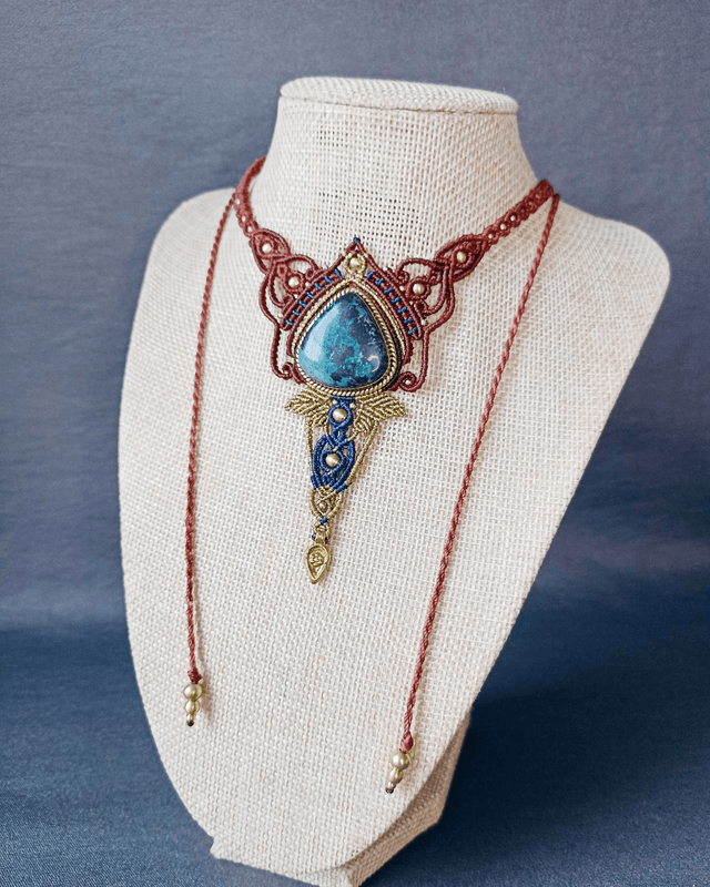 Collier "Ancrage", ras de cou en chrysocolle 