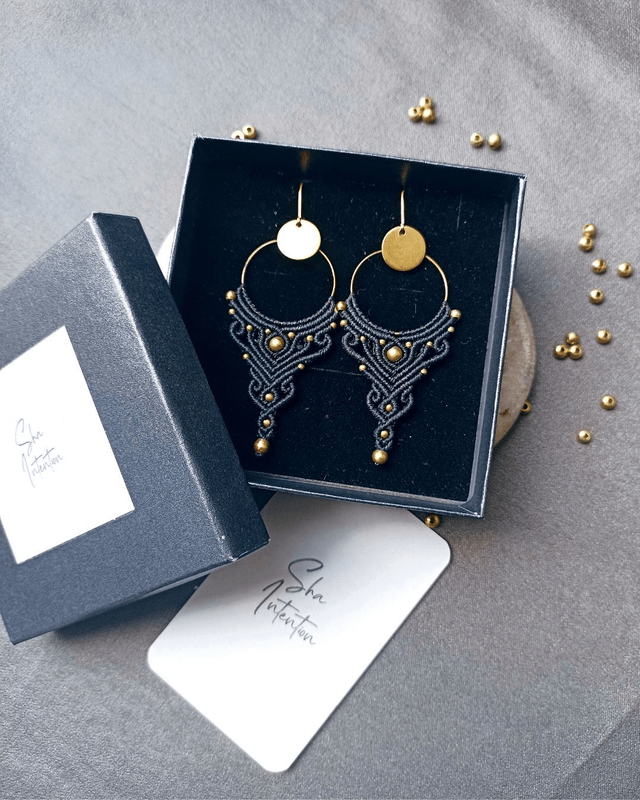 Boucles d'oreilles "Intuition couleur uni", rouge ou noir